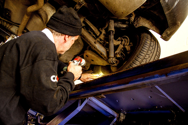 MOT Tester Performs MOT Test at CCM